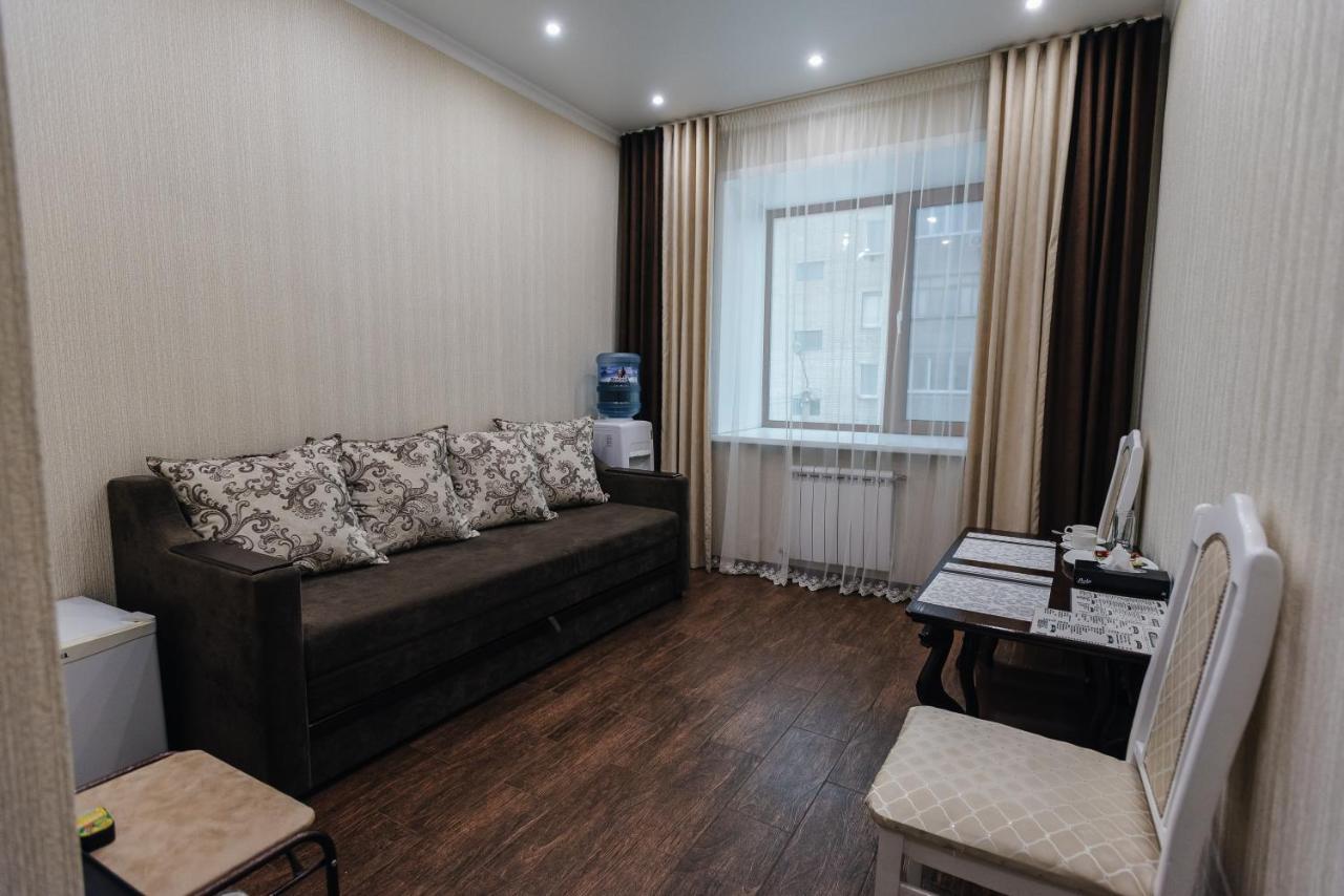 Altyn Adam Hotel Petropavlovsk Ngoại thất bức ảnh