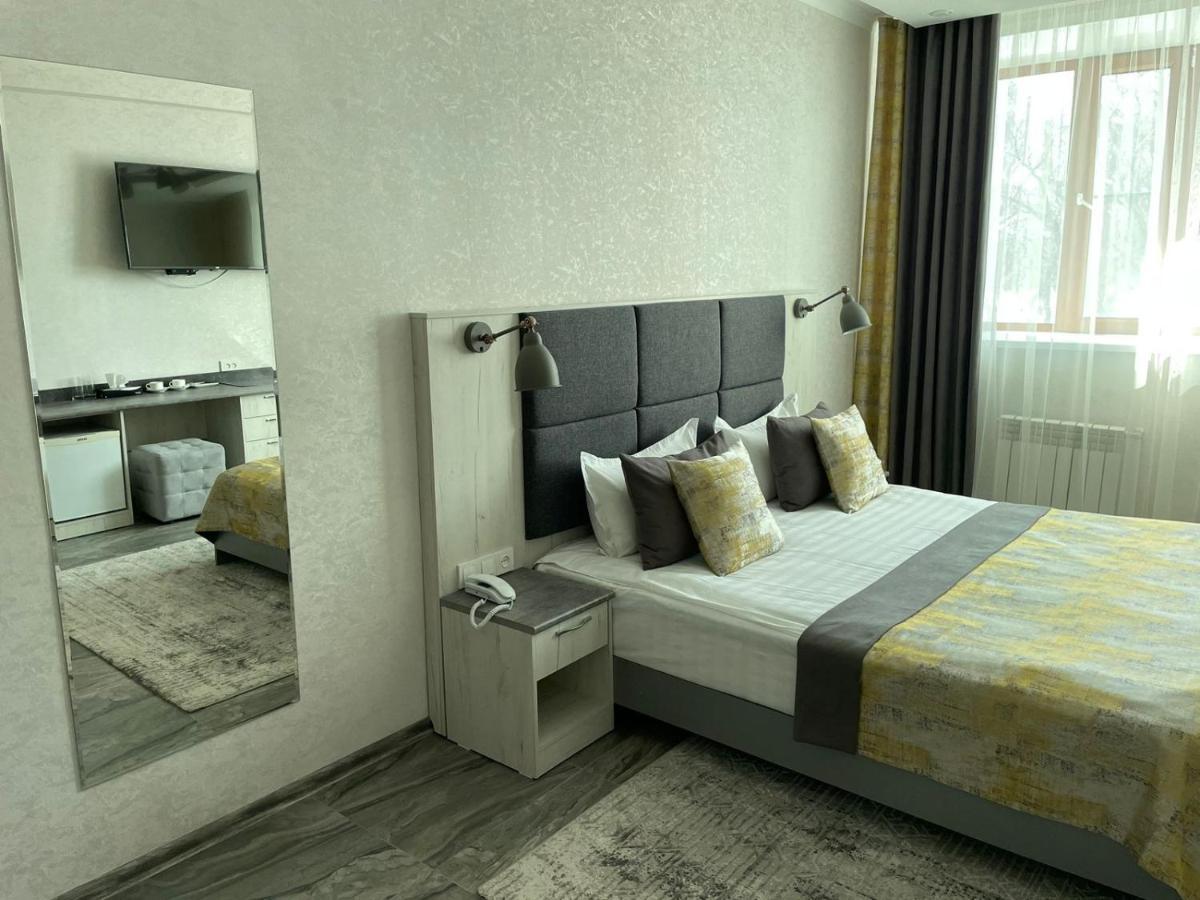 Altyn Adam Hotel Petropavlovsk Ngoại thất bức ảnh