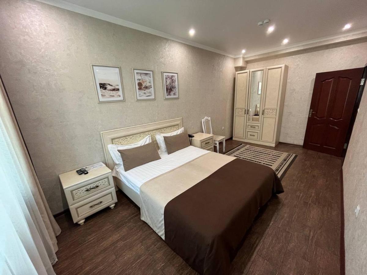 Altyn Adam Hotel Petropavlovsk Ngoại thất bức ảnh