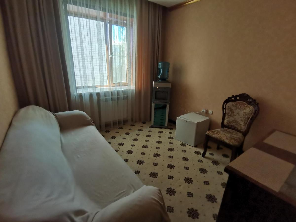 Altyn Adam Hotel Petropavlovsk Ngoại thất bức ảnh