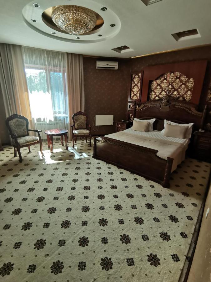 Altyn Adam Hotel Petropavlovsk Ngoại thất bức ảnh