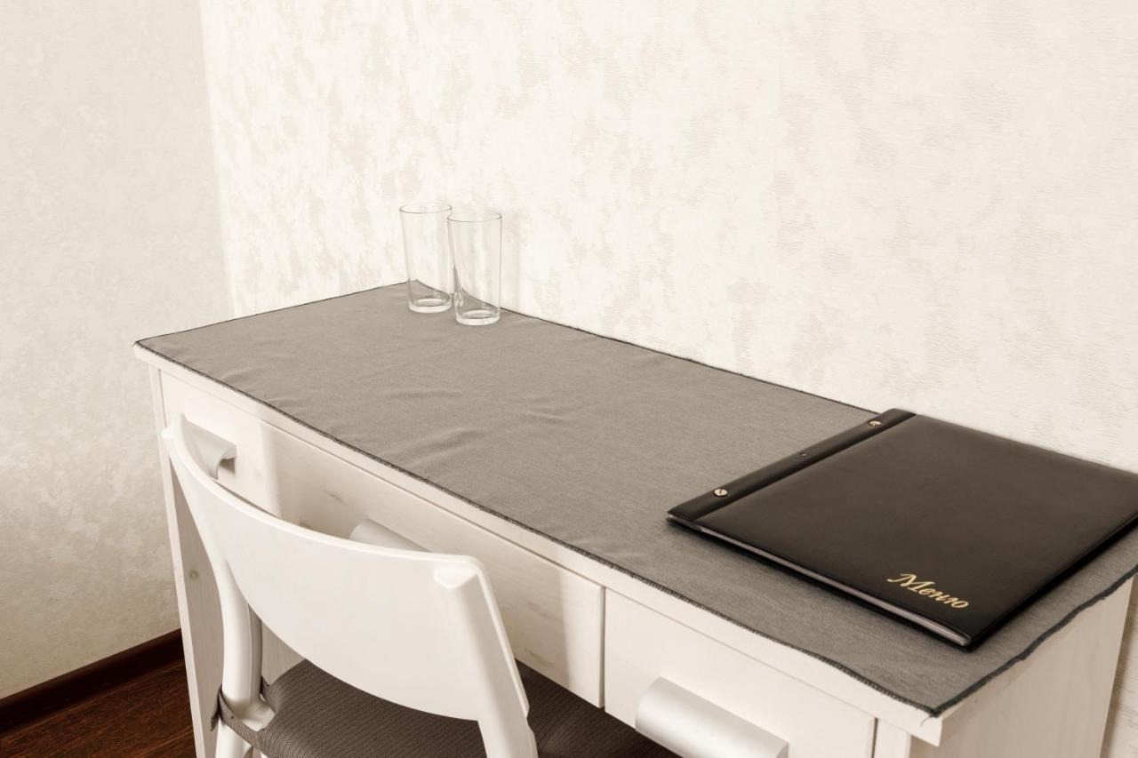 Altyn Adam Hotel Petropavlovsk Ngoại thất bức ảnh
