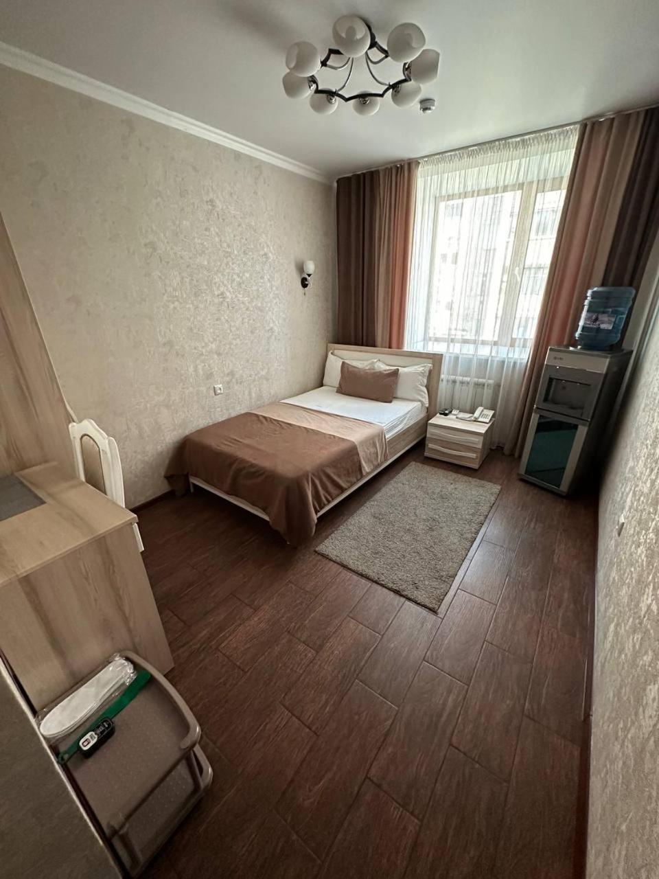 Altyn Adam Hotel Petropavlovsk Ngoại thất bức ảnh