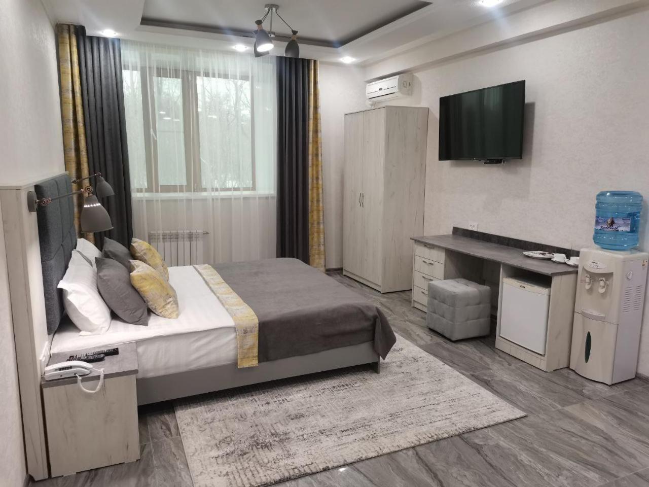 Altyn Adam Hotel Petropavlovsk Ngoại thất bức ảnh