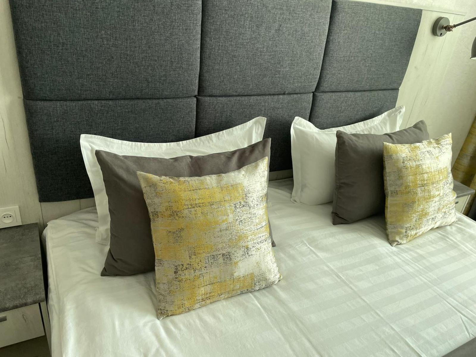 Altyn Adam Hotel Petropavlovsk Ngoại thất bức ảnh